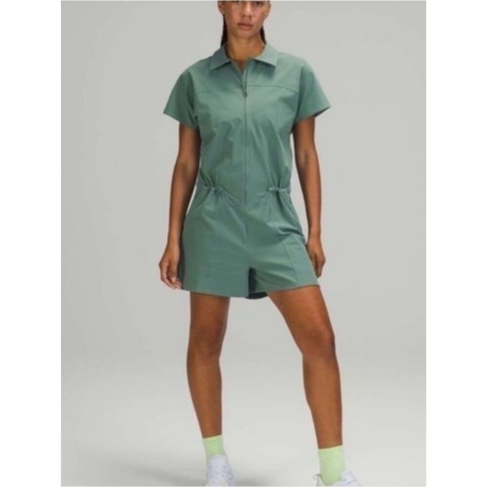 lululemon athletica Green/Teal Zip-Front Short-Sleeve Utility Romper - Size 2